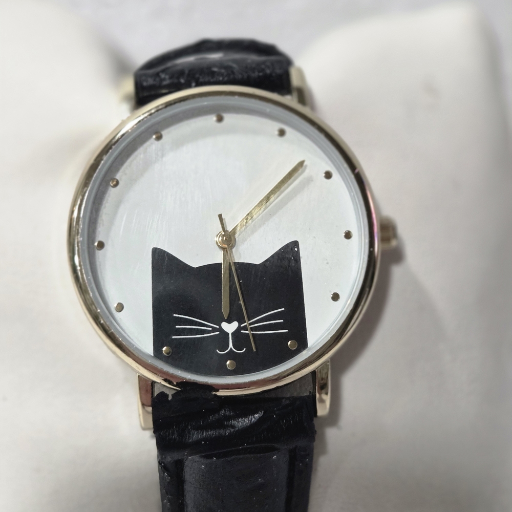 Black Cat Design Wristwatch